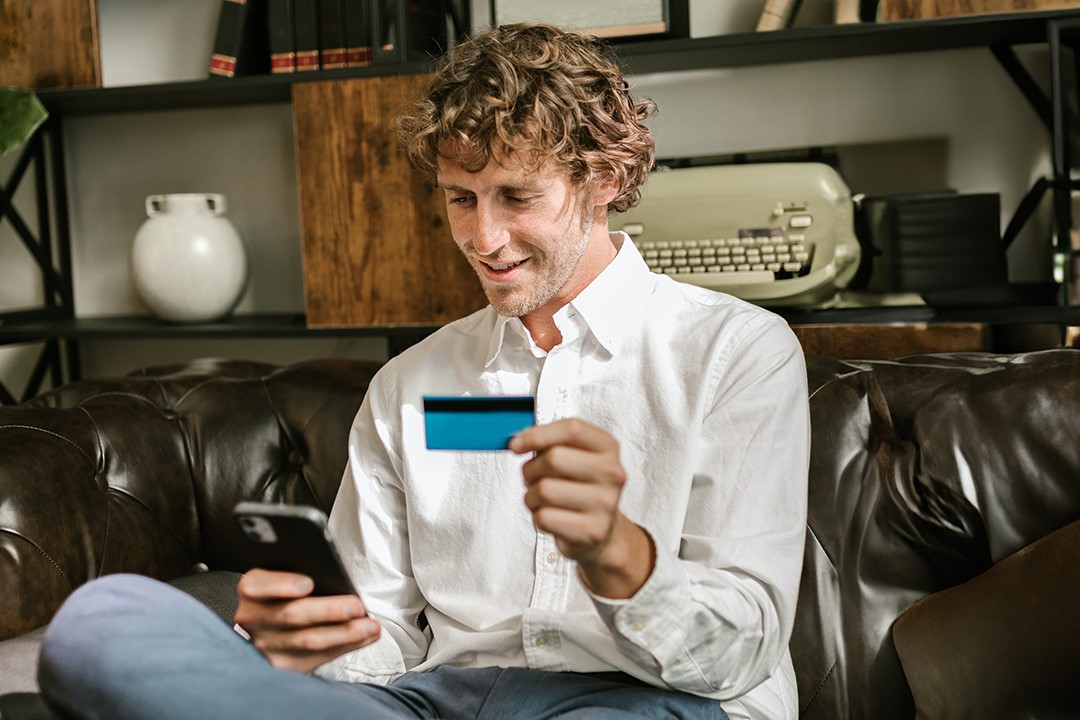 iPhones and other refurbished tech devices available in interest free instalments