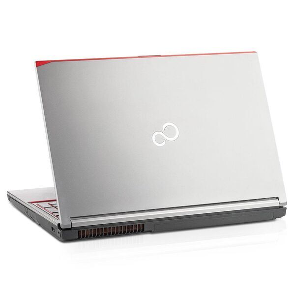 Fujitsu Celsius Mobile H730 | 15.6" | i7-4900MQ | 16 GB | 512 GB SSD | Win 10 Pro | Webcam | DE 2