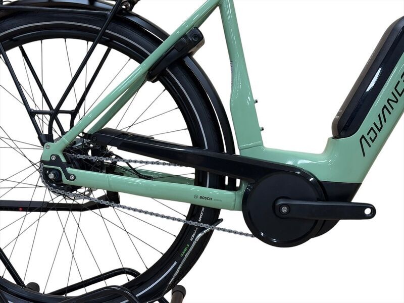 Advanced Tour Plus (2023) | Tiefeinsteiger | grün | 28" | 55 cm | L | 500 - 1000 km 5