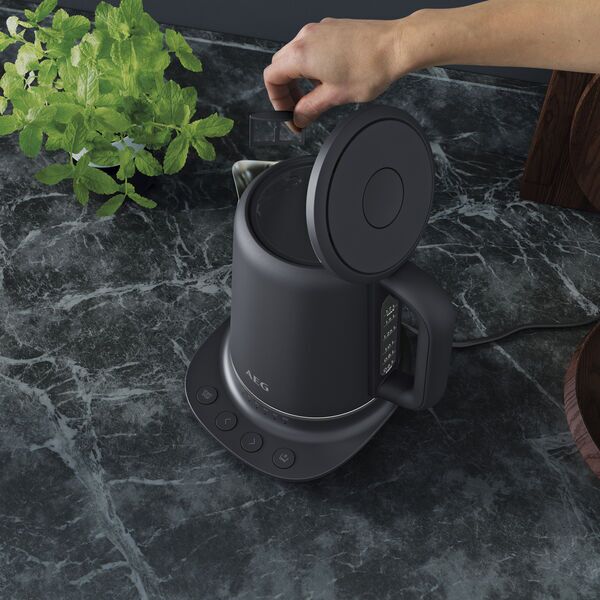 AEG K7-1-6BP Gourmet 7 Wasserkocher | schwarz 4