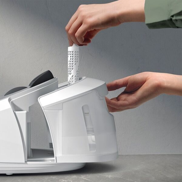 AEG ST6-1-8EG Delicate 6000 Dampfbügelstation | weiß/schwarz 5