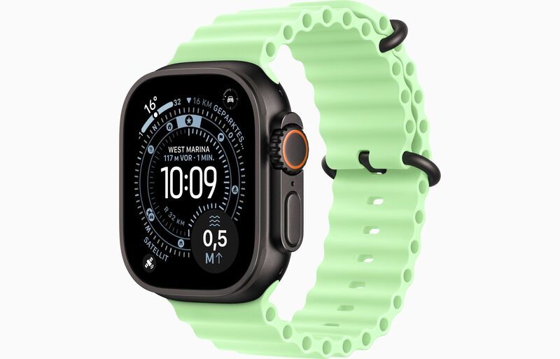 Apple Watch Ultra 3 (2025) | GPS + Cellular | noir | Bracelet Océan vert fluo, image 1 of 2
