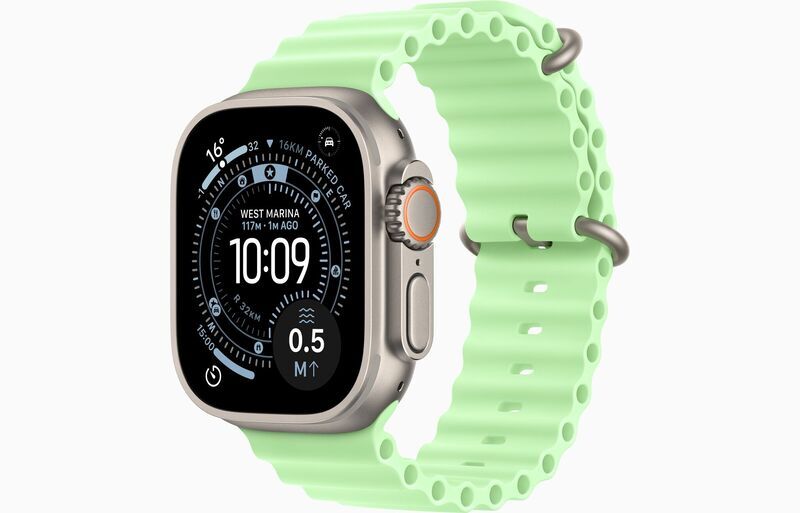 Apple Watch Ultra 3 (2025) | GPS + Cellular | přírodní titan | řemínek Ocean neonově zelený, image 1 of 3