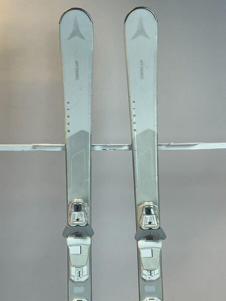 Atomic Cloud C7 White (2025/2026) | valkoinen | 142 cm, image 4 of 5