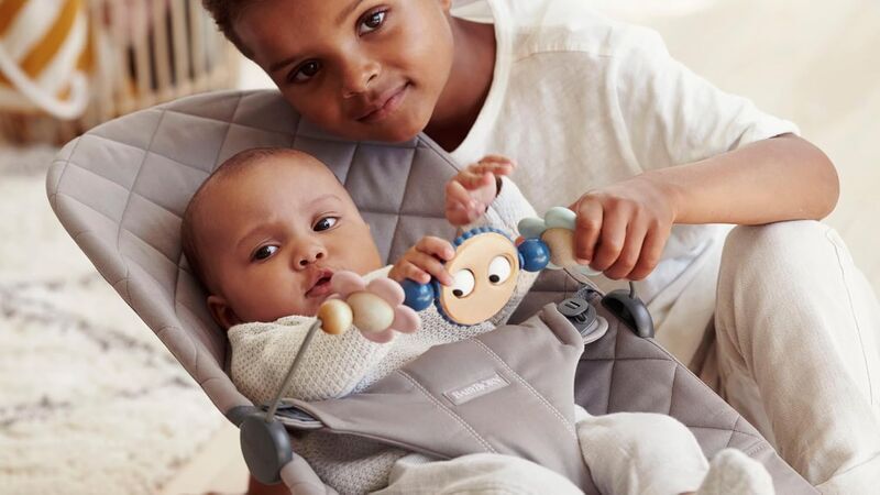 BabyBjörn balancelle pour bébé Bliss | gris | mit Spielzeug, image 5 of 5