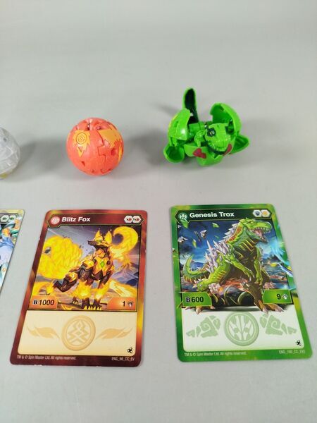 Bakugan Spielset - 6 Figuren mit Charakterkarten | mehrfarbig 2
