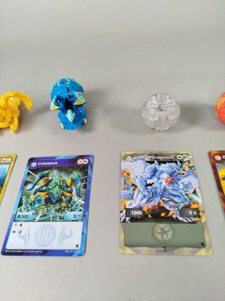 Bakugan Spielset - 6 Figuren mit Charakterkarten | mehrfarbig 3