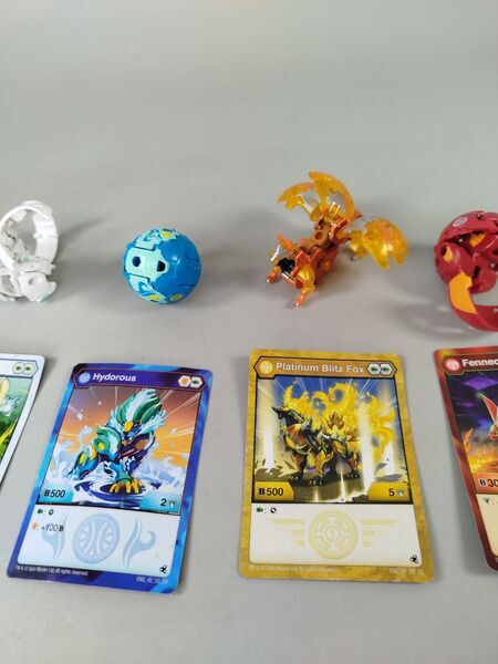 Bakugan Set von 6 Figuren & Karten - Dragonoid, Nillious, Hydorous | mehrfarbig 3