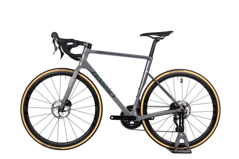 Basso Astra (2024) | Diamant | grau | 27.5" | 53 cm 3