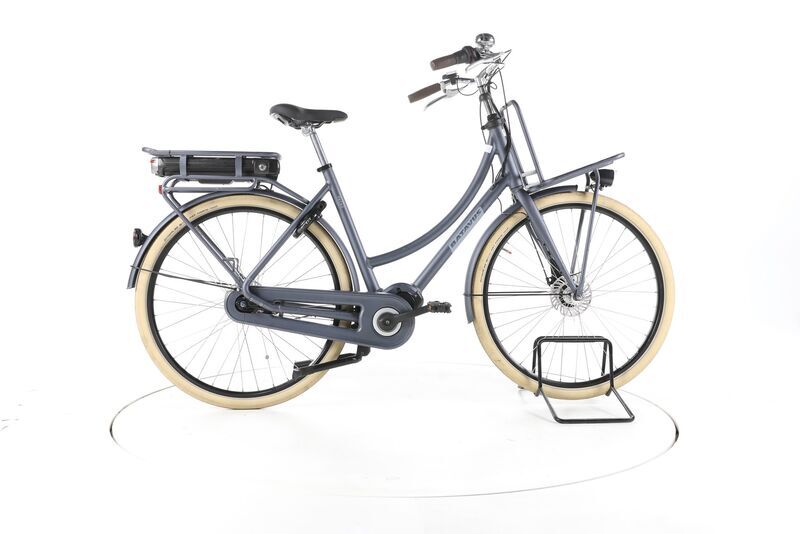 Batavus Packd E-go® 2022 | šedá | 28" | 55 cm | 500 - 3000 km, image 1 of 5