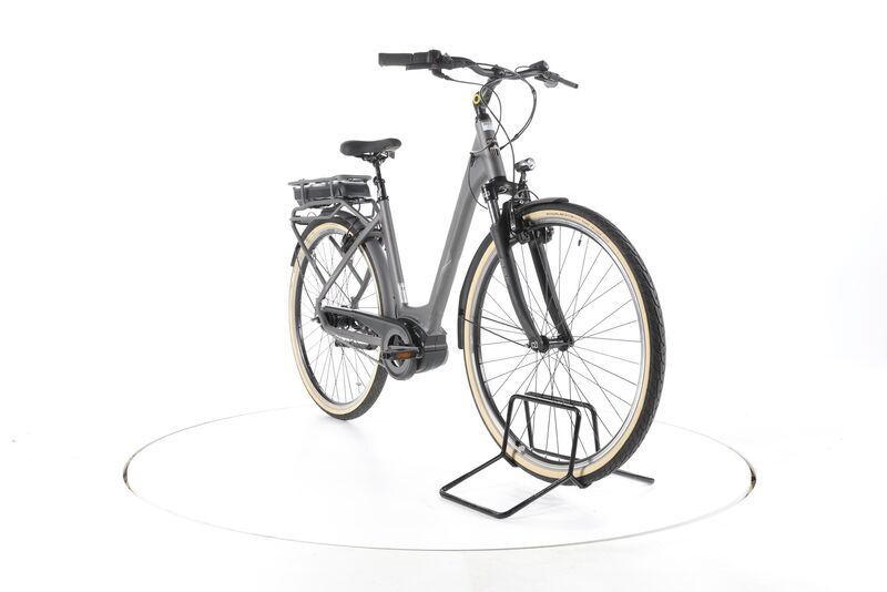 BBF Madrid 2022 | šedá | 28" | 49 cm | < 500 km, image 3 of 5