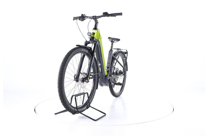 Bergamont E-Ville SUV Tour (2022) | Tiefeinsteiger | lindgrün/metall | 28" | 50 cm | 100 - 500 km 3