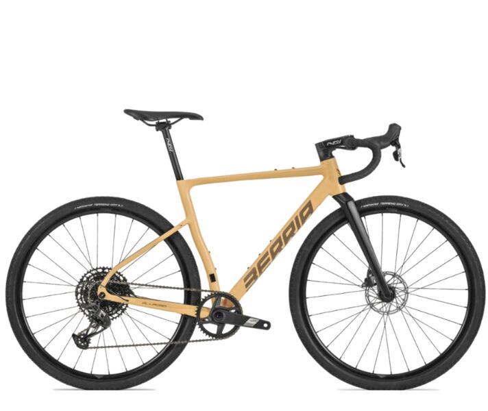 Berria Allroad ADV Apex (2025) | dimants | smilškrāsas | 54 cm | M 1