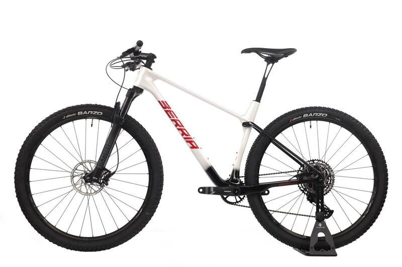 Berria Bravo 5 (2024) | Diamant | weiß | 29" | M 3