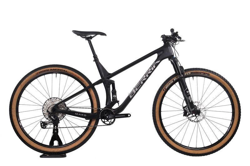 Berria Mako 6.1 (2021) | Diamant | schwarz | 29" | L | Shimano 1