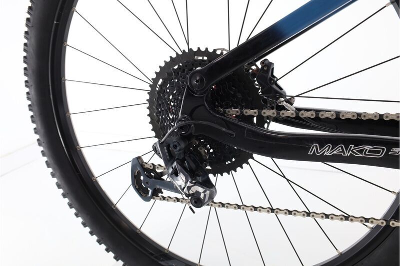 Berria Mako SL Hybrid X01 (2022) | Diamond | blue | 29" | 48 cm | > 4000 km 4