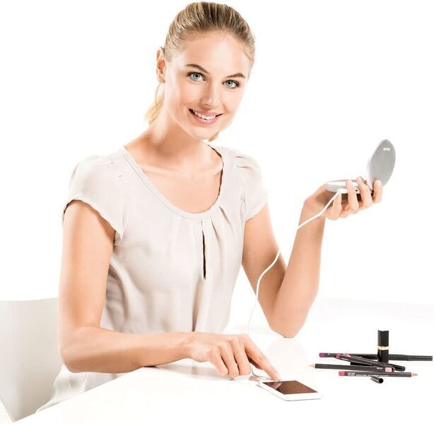 Beurer BS 39 Miroir de courtoisie éclairé avec powerbank | blanc 4