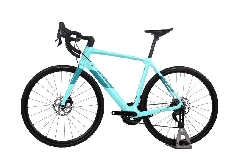 Bianchi Infinito CV (2022) | Diamant | blau | 27.5" | 55 cm | Shimano 105 BR-R7170 3
