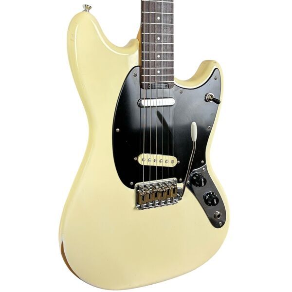 Blade Levinson MG Mustang 1990s | vintage white, image 2 of 5