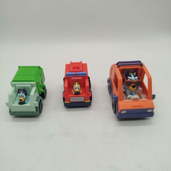 Bluey Bundle Familienhaus Puppenhaus mit Figuren & Autose | multicolored, image 3 of 3