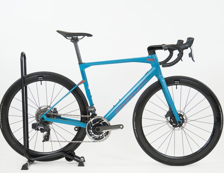 BMC Roadmachine 01 Three (2020) | Diamond | blue | 28" | 54 cm | 500 - 3000 km 1