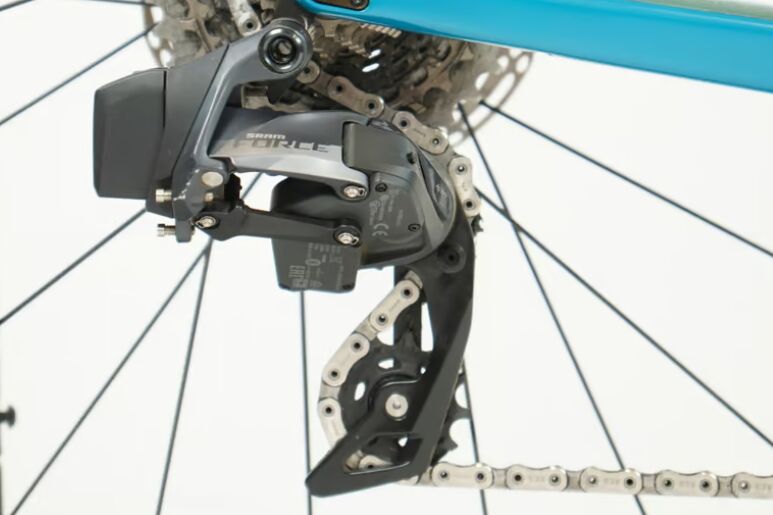 BMC Roadmachine 01 Three (2020) | Diamond | blue | 28" | 54 cm | 500 - 3000 km 2