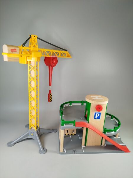 BRIO Spielset - Baukran and Parkhaus | multicolored 1