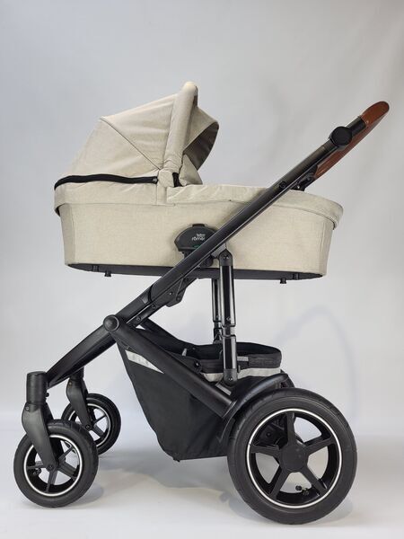 Britax sippy cup Smile III 2-in-1 stroller | black/beige, image 3 of 5