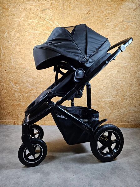 Britax Römer Smile III Kinderwagen | black 5