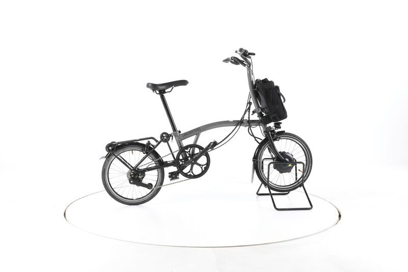 Brompton Electric P Line 2022 | black | 16" | Unisex | < 500 km, image 1 of 5