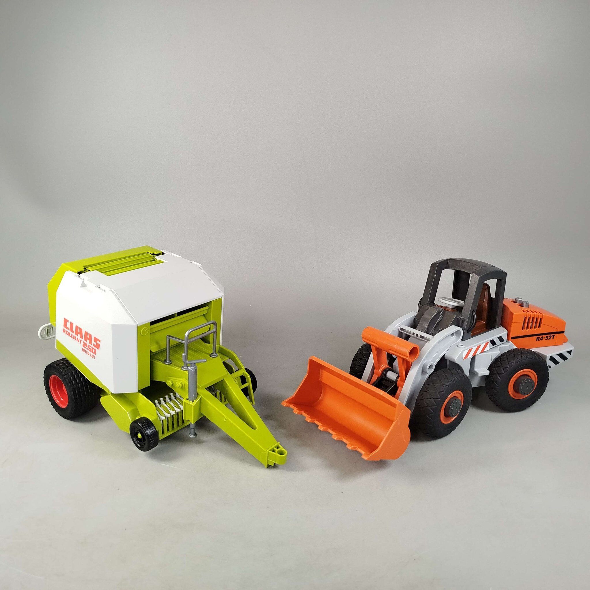 Bruder & Playmobil Bundle Bauernhof Set von 2 Fahrzeugee