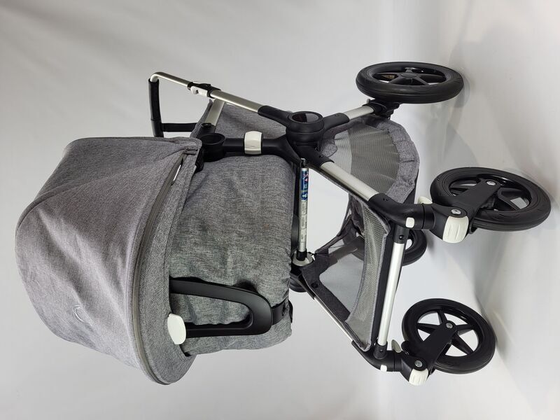 Bugaboo Fox 2 Kinderwagen | hellgrau, image 3 of 5