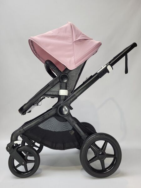 Bugaboo Fox 2 combination stroller | black/pink, image 4 of 4
