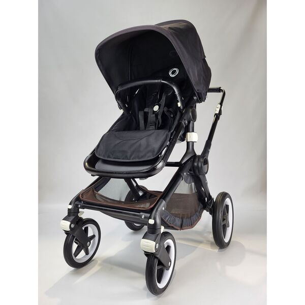Bugaboo Fox pushchair | black/bordeaux, image 3 of 3