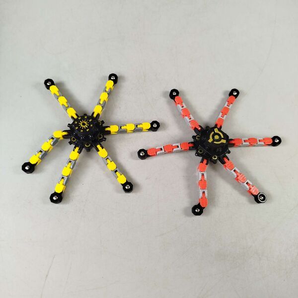 Bundle 2x Fidget Spinner Geschicklichkeitsspiele | mehrfarbig, image 1 of 2