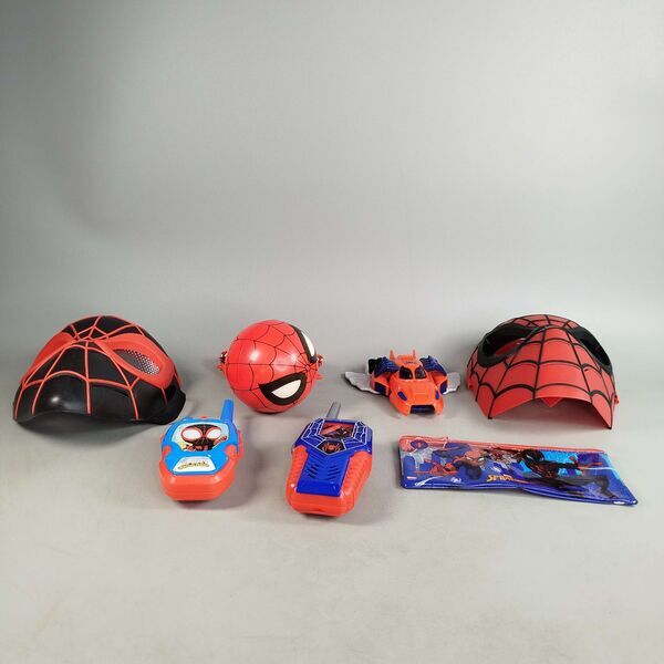 Bundle Spider-Man Set von 8 Masken & Zubehöre | mehrfarbig, image 1 of 3