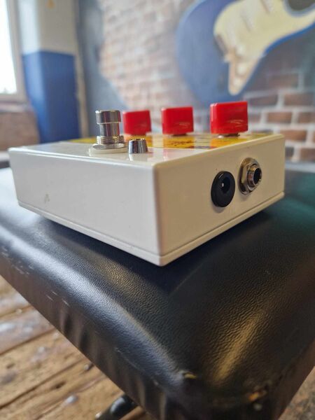Burford Electronics Mosquito Fuzz Pedal | Original, image 4 of 5