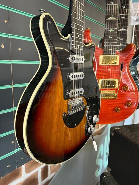 Burns Brian May Signature Sunburst Electric Guitar | sunburst, image 3 of 5