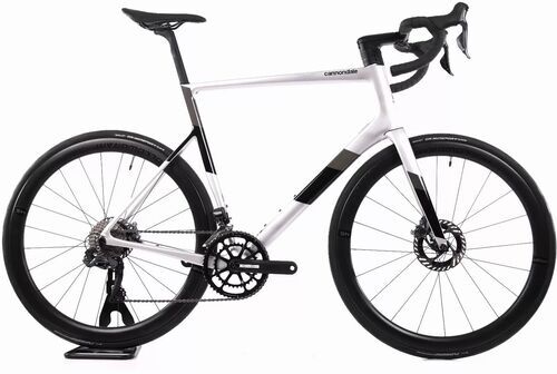 Väldigt bra: Cannondale Supersix Evo (2021) | Diamant | vit | 60 cm | Shimano Ultegra