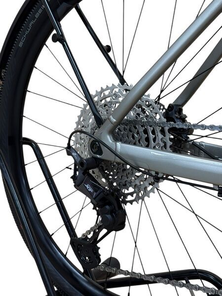 Canyon Commuter:ON 7 2022 | grey | 27.5" | L | <500 km 3