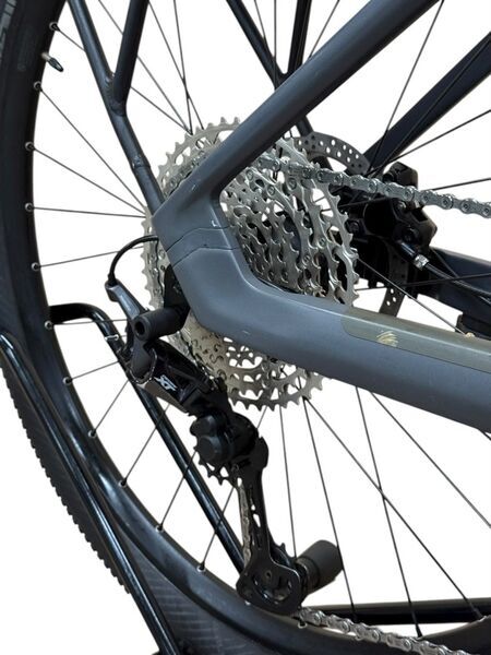 Canyon Precede:ON CF 8 (2022) | Diamond | grey | 27.5" | L | 500 - 3000 km 4