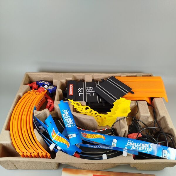 Carrera GO!!! Hot Wheels Rennbahn Set | multicolored 2