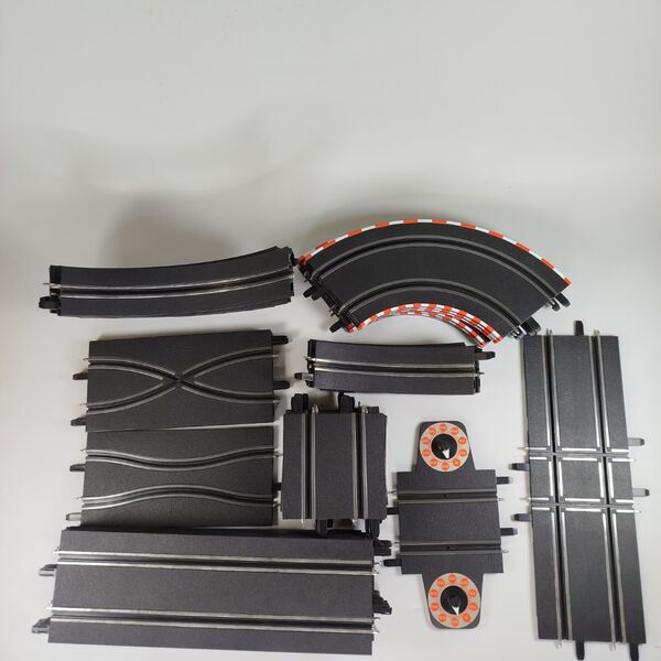 Carrera Toys Rennbahn-Schienen-Set | mehrfarbig 1