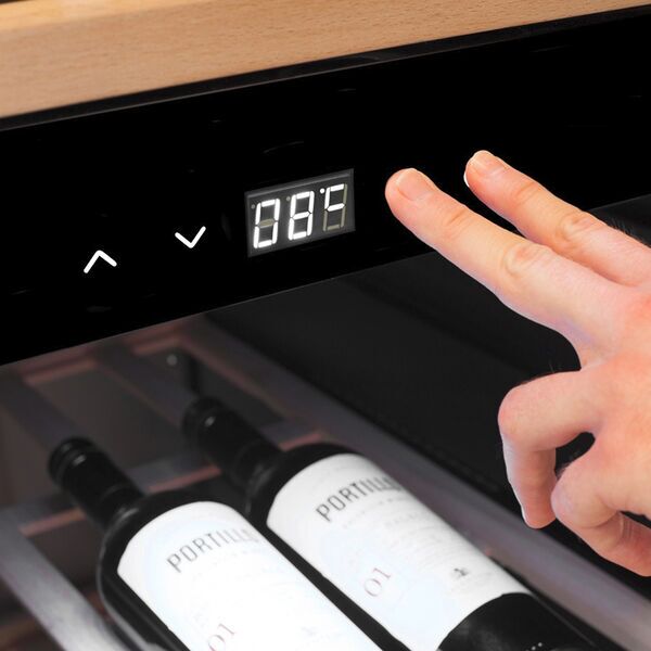 Caso WineComfort 38 Wine refrigerator | black 4
