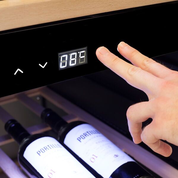 Caso WineExclusive 180 Smart Wine refrigerator | black 5