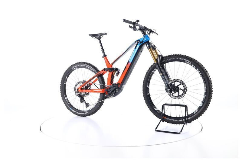 Conway eWME 829 MX (2021) | Diamant | rot/blau | 29" | 44 cm | 500 - 1000 km 2