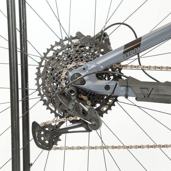 Conway Xyron S 3.9 (2024) | Diamant | grau | 29" | 46 cm | 500 - 3000 km | ohne Pedale 2