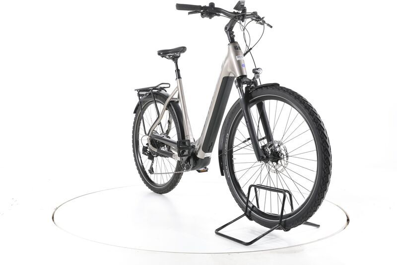 Corratec E-Power Trekking 2023 | gris | 28" | 55 cm | 500 - 3000 km, image 3 of 5