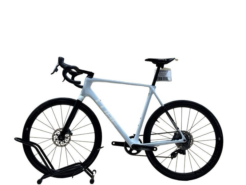 Cube Cross Race C:68X SLT | white | 28" | 58 cm, image 1 of 4