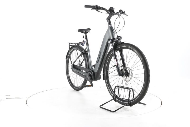 Cube Cube Supreme RT Hybrid Pro 2022 | šedá | 28" | S | 500 - 3000 km, image 2 of 4